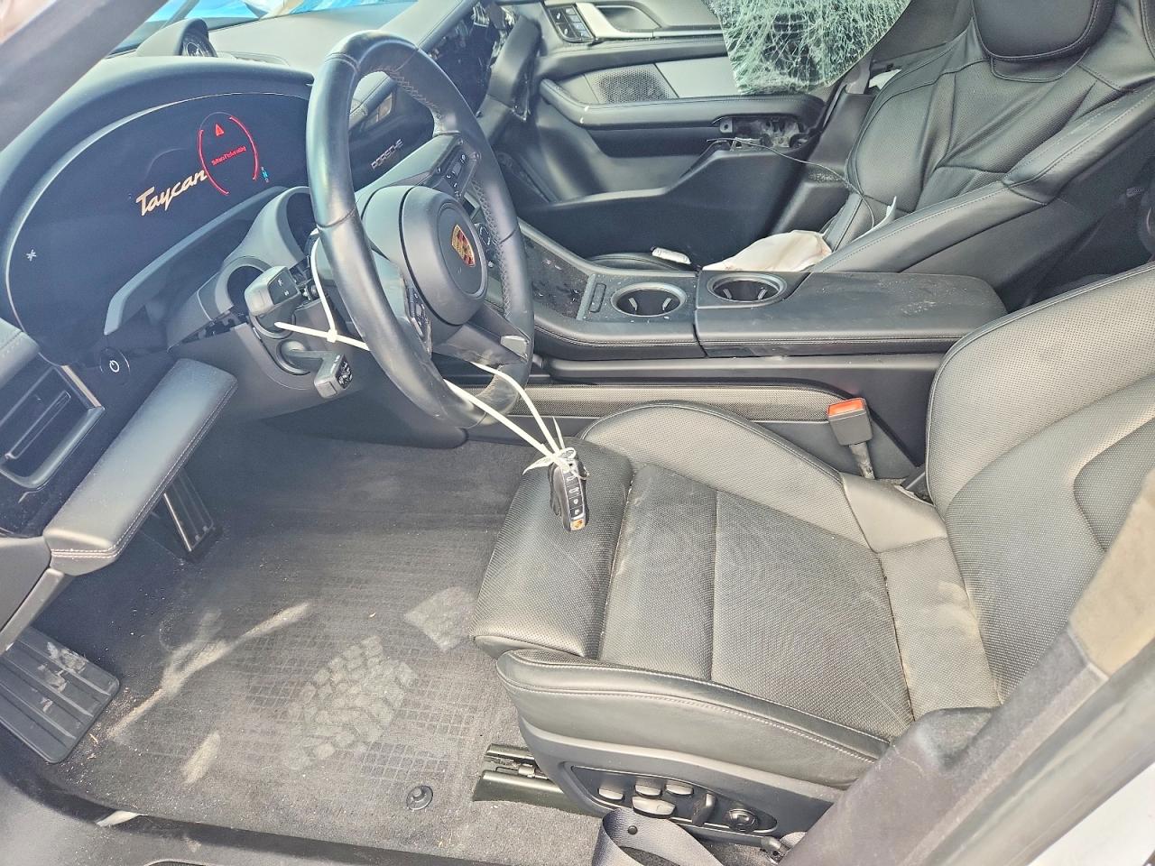 Porsche Taycan Turbo