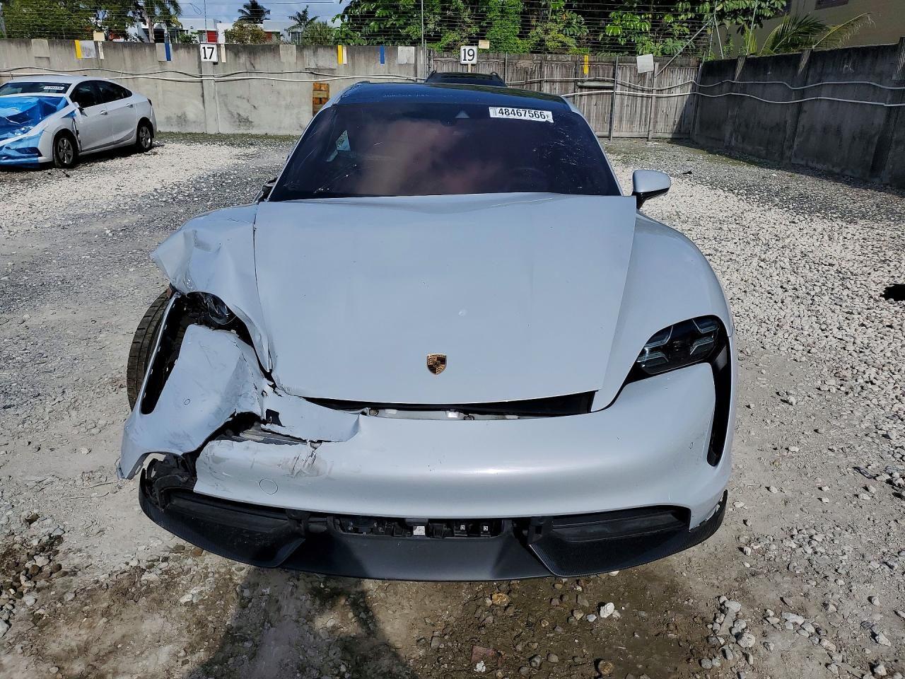 Porsche Taycan Turbo
