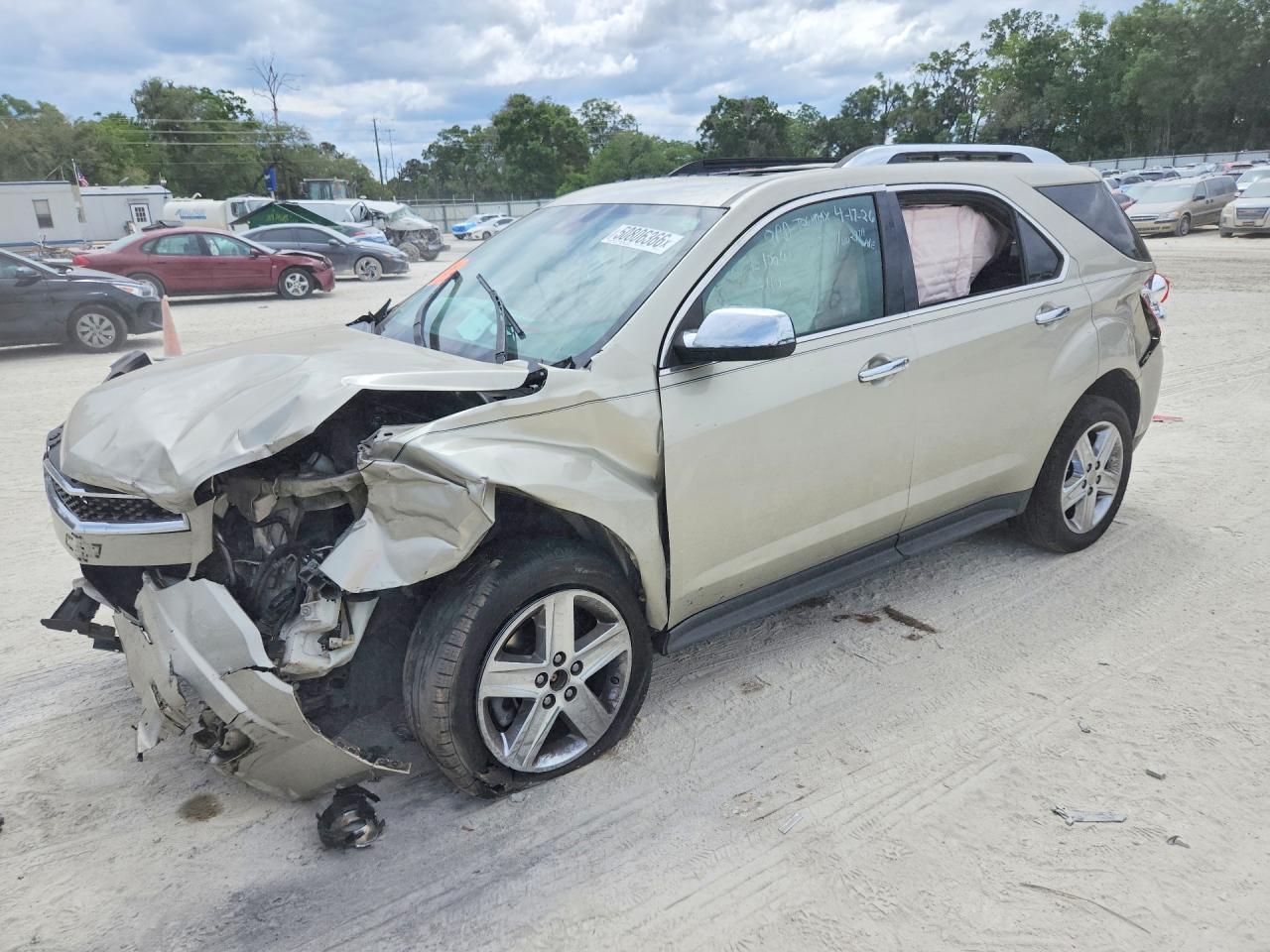 Salvage Chevrolet Equinox Image