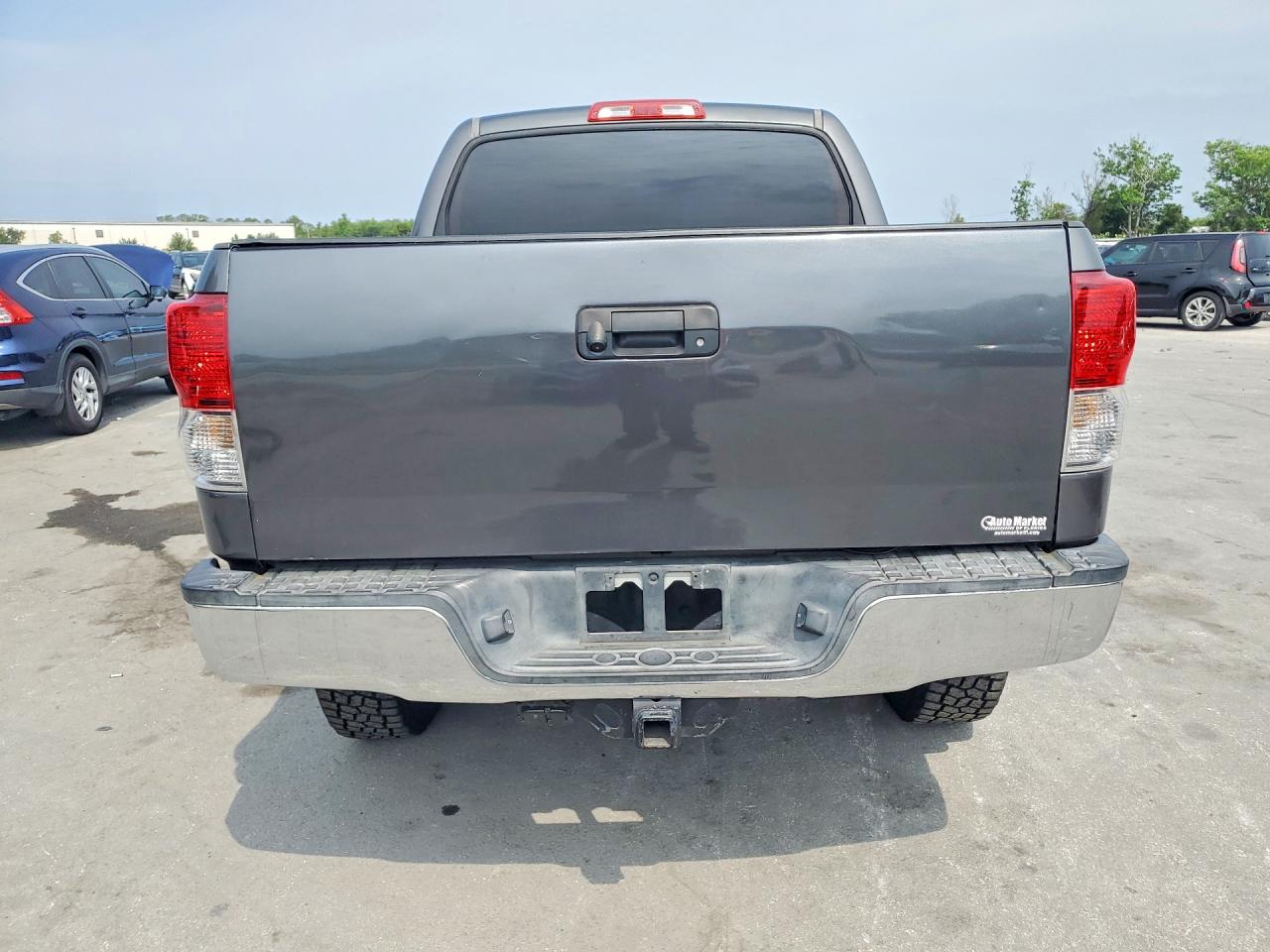 Toyota Tundra Crewmax Sr5
