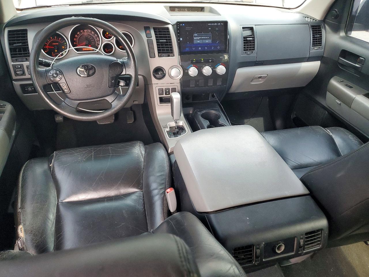 Toyota Tundra Crewmax Sr5