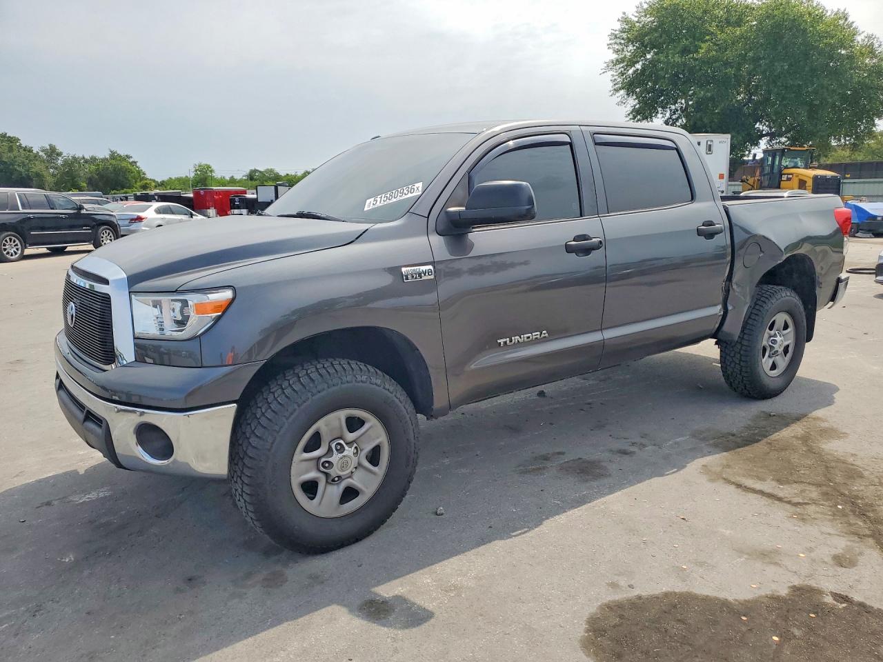 Salvage Toyota Tundra Image