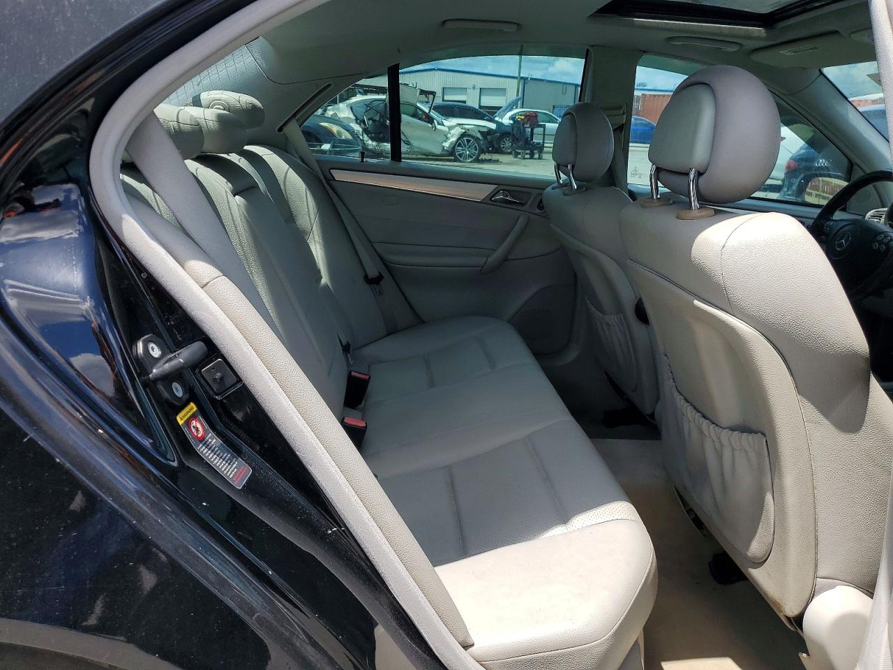 Mercedes-Benz C-Class 230k Sport Sedan