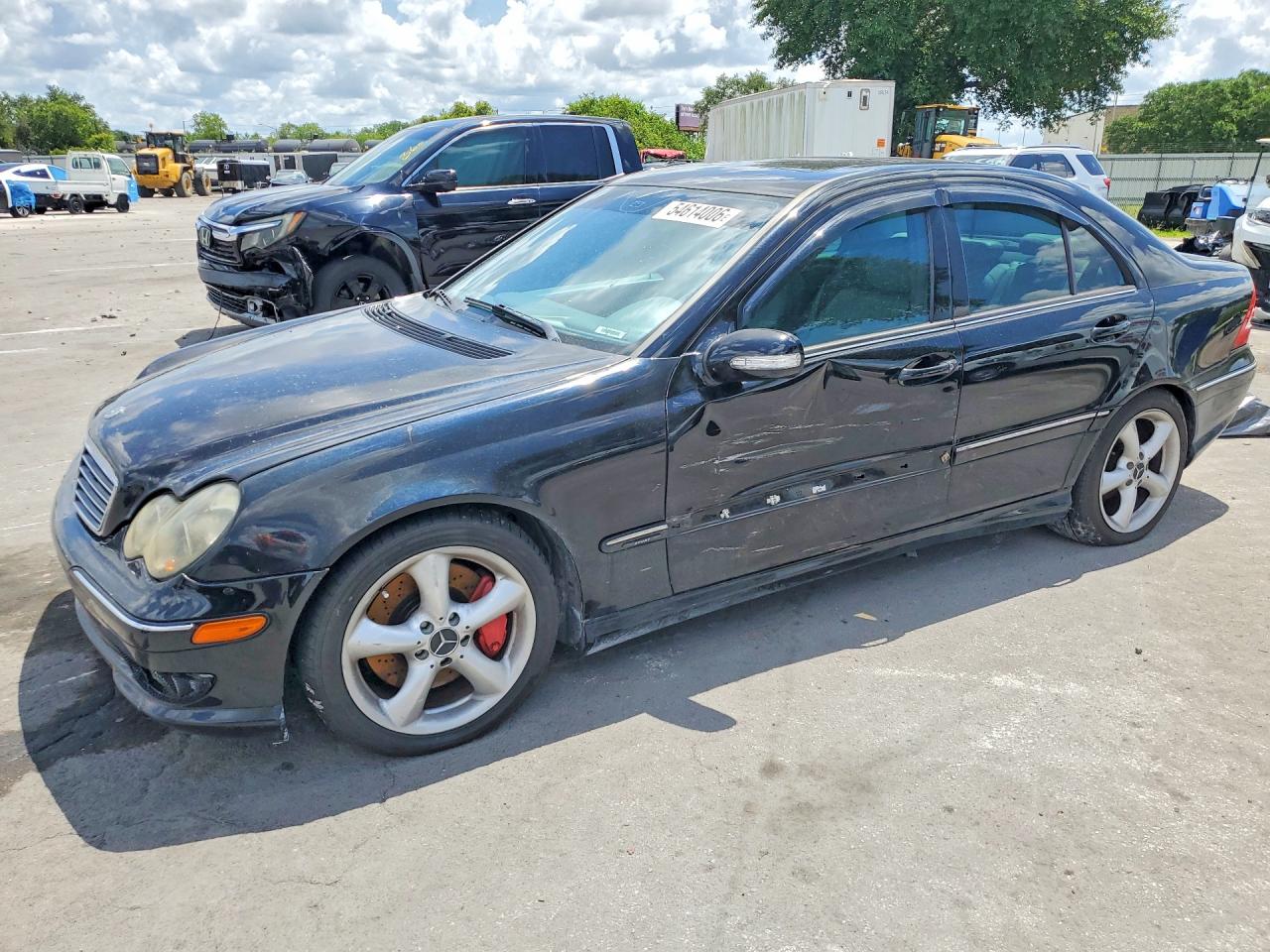 Salvage Mercedes-Benz C-Class Image