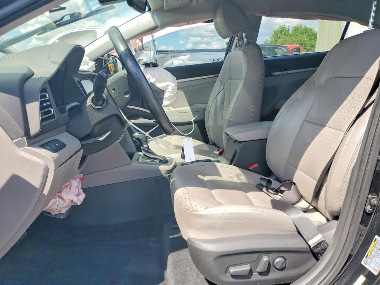 Hyundai ELANTRA Limited