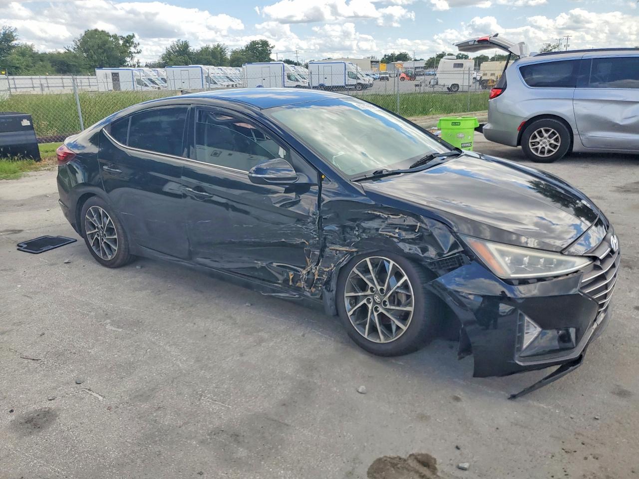 Hyundai ELANTRA Limited