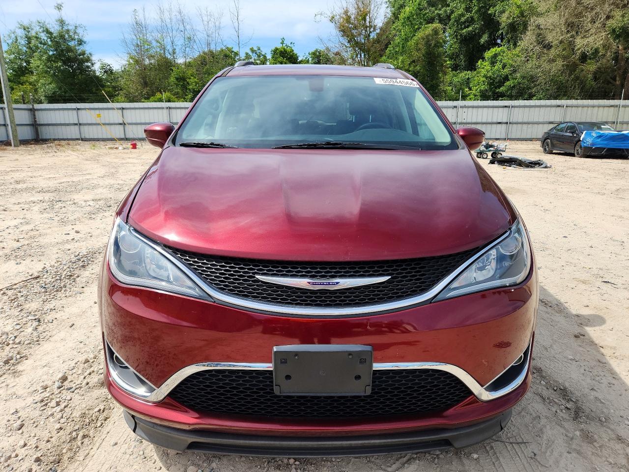 Chrysler Pacifica Touring L