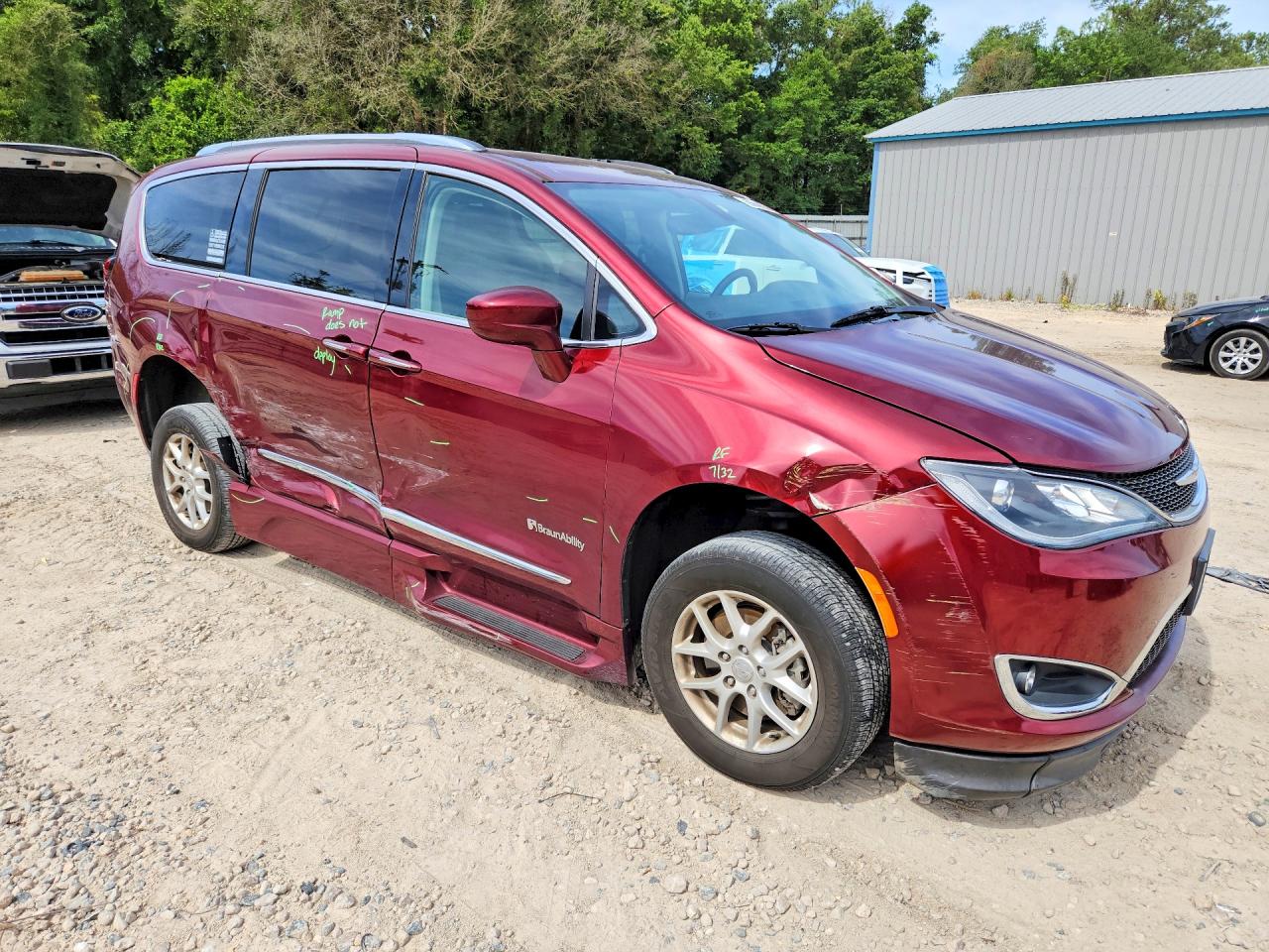 Chrysler Pacifica Touring L