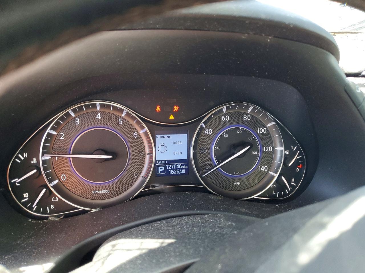 INFINITI Qx Luxe