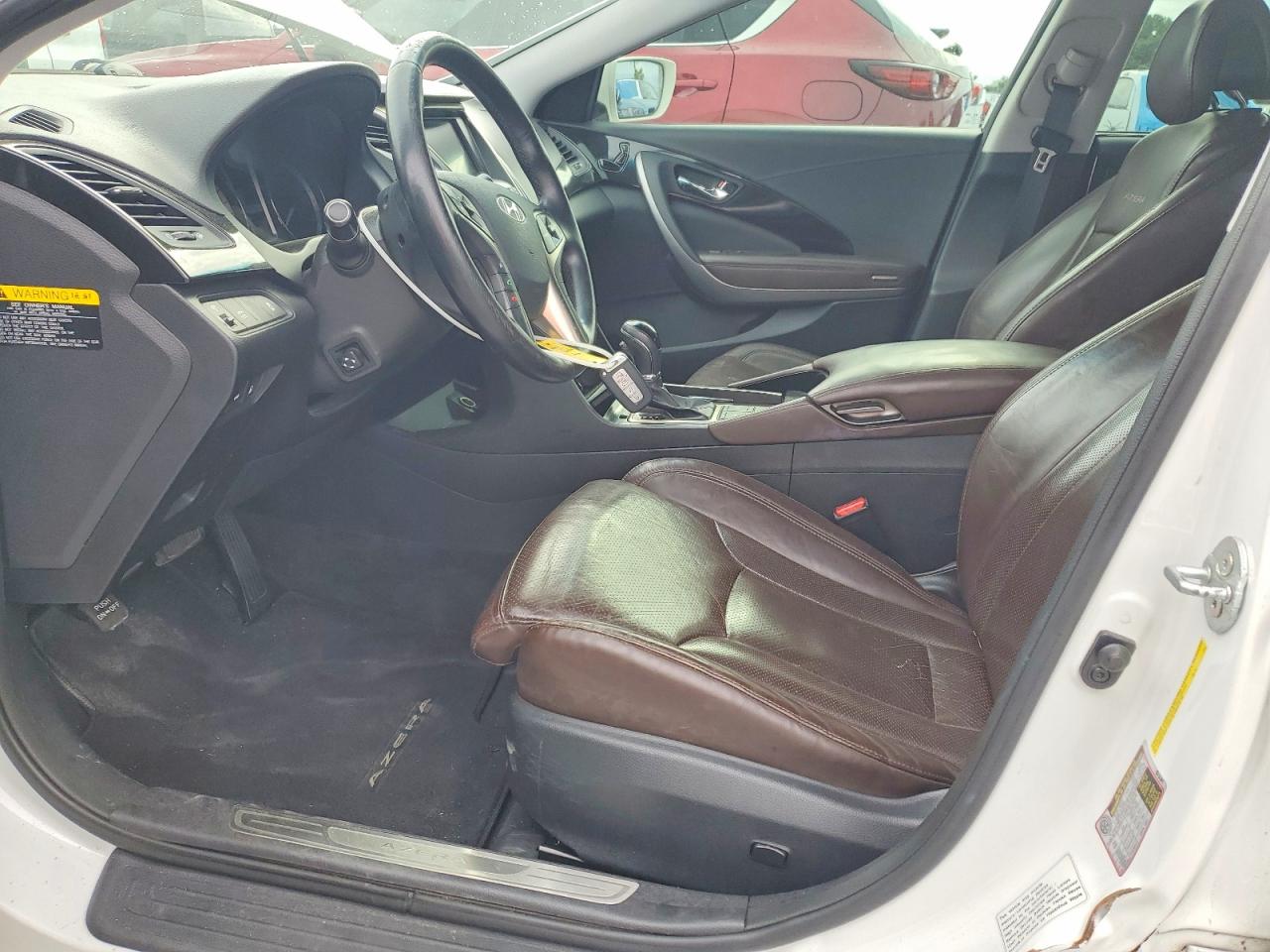 Hyundai Azera Base