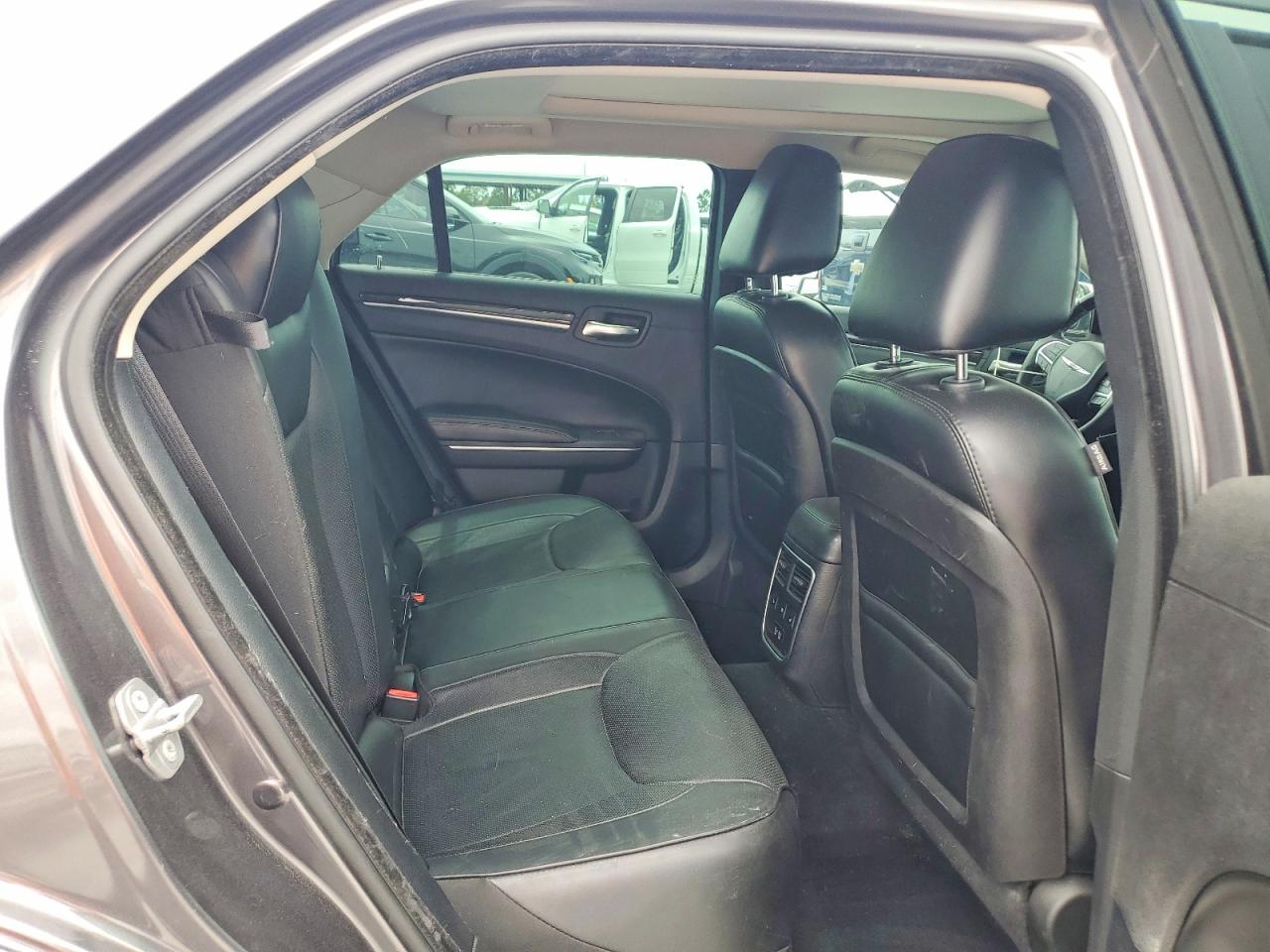 Chrysler 300