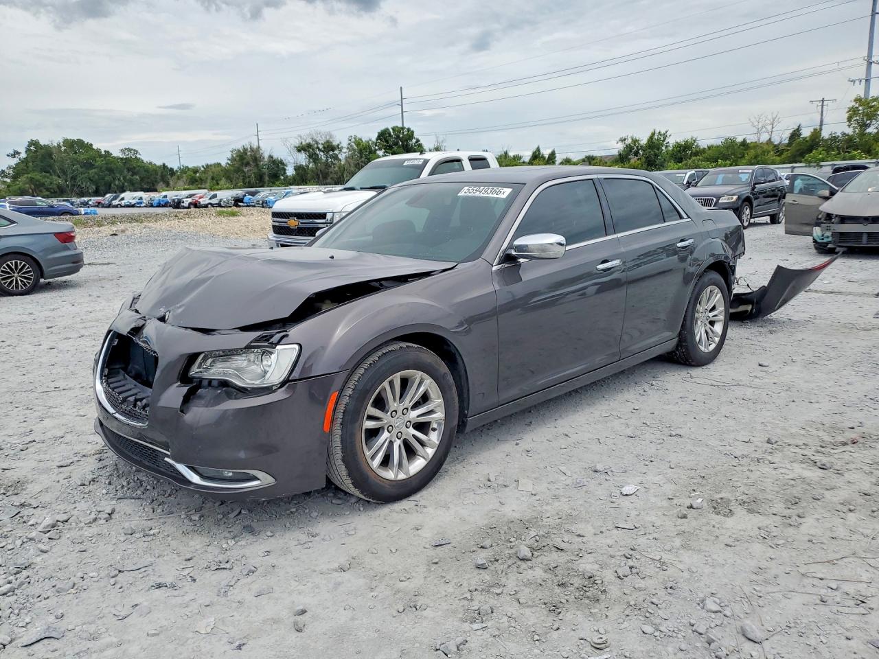 Salvage Chrysler 300 Image