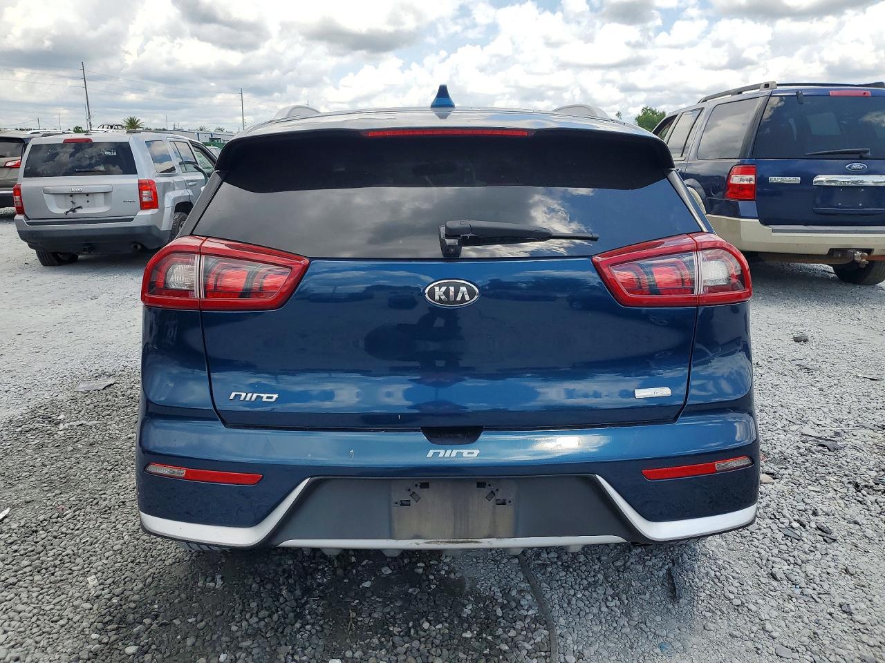 Kia Niro Lx