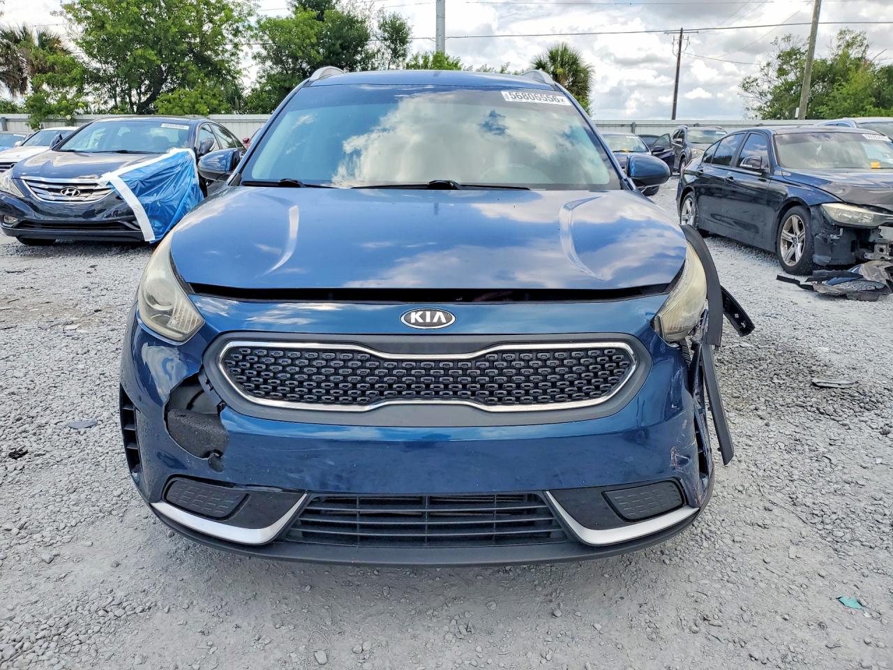 Kia Niro Lx