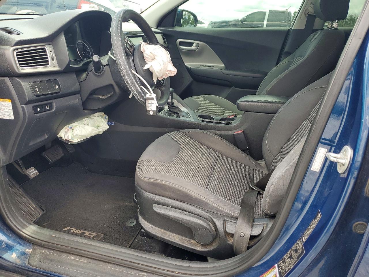 Kia Niro Lx