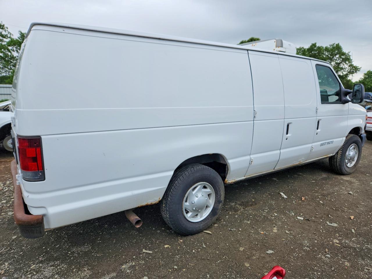 Ford Econoline E350 Super Duty Van