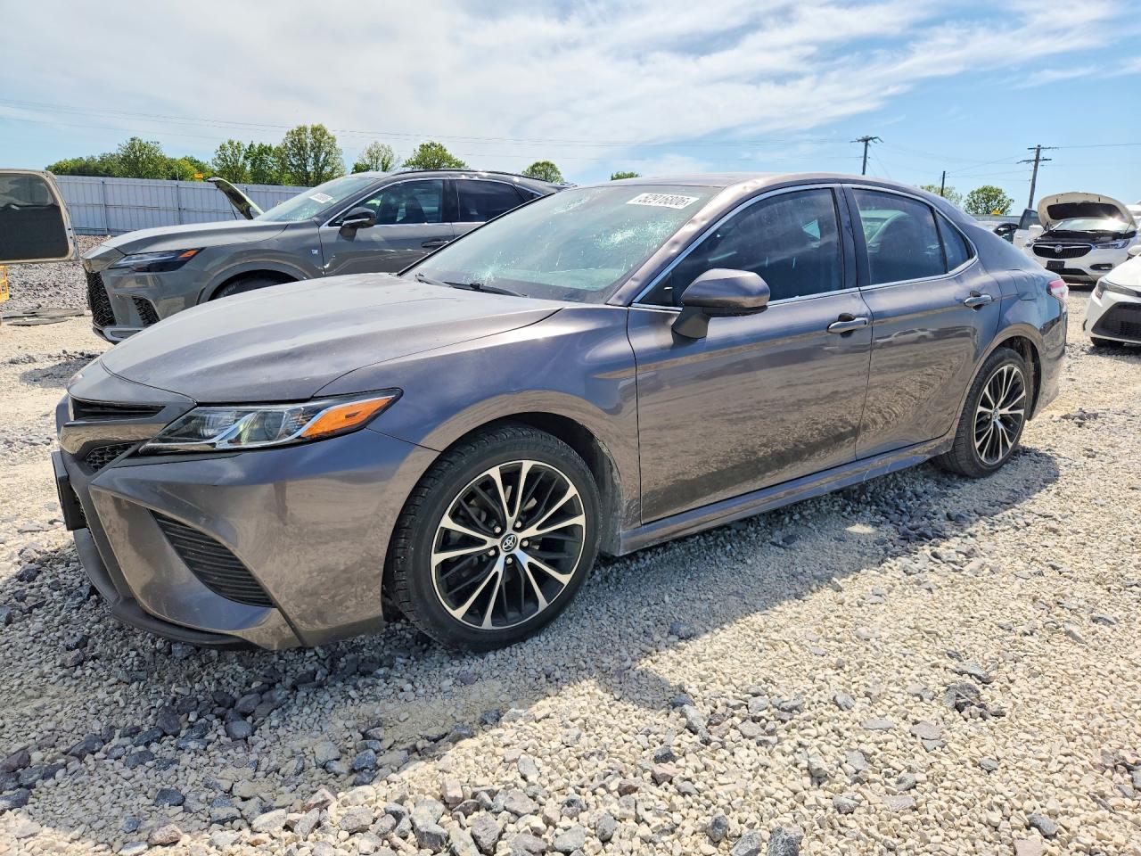 Salvage Toyota Camry Image
