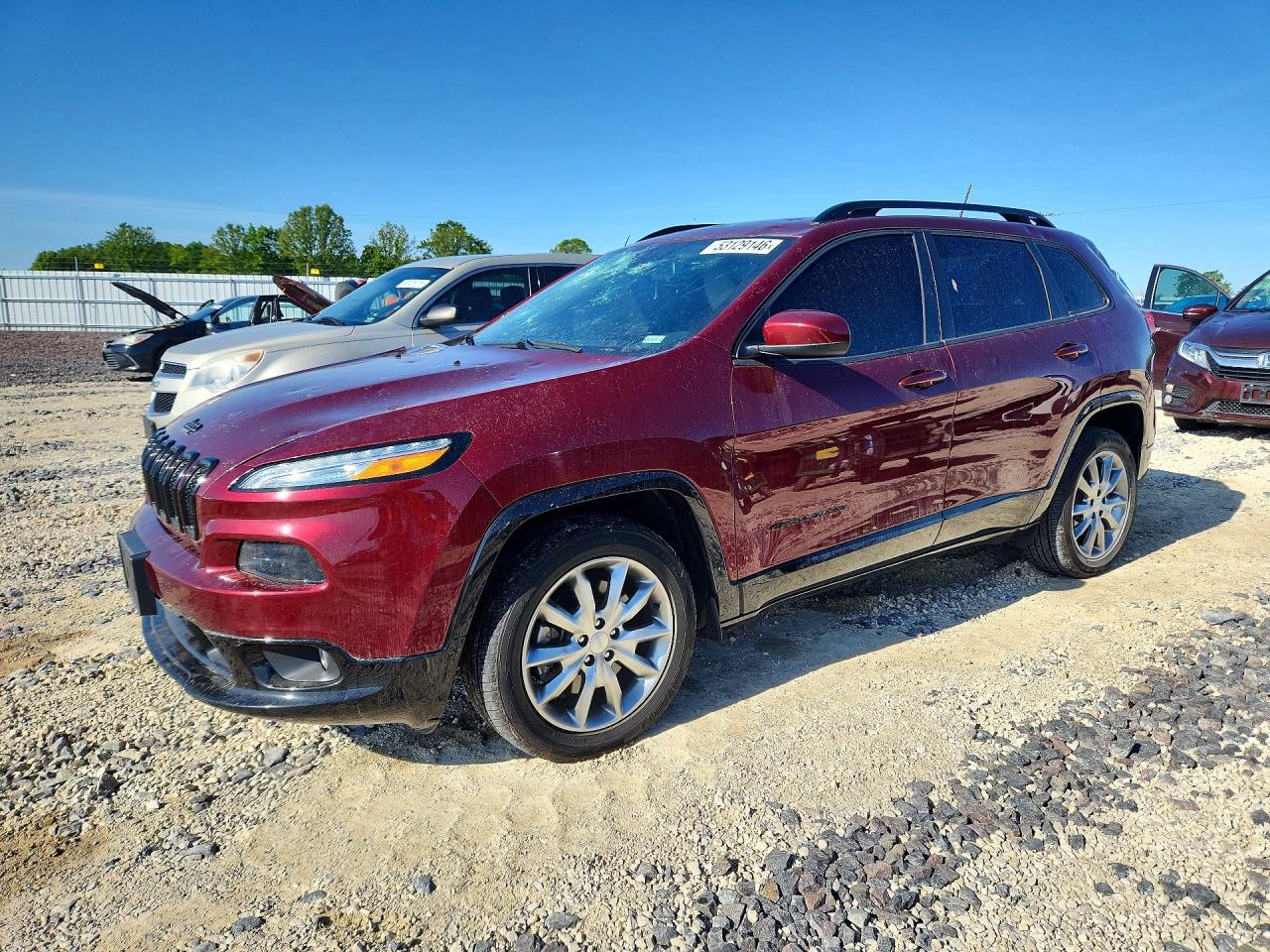 Salvage Jeep Cherokee Image
