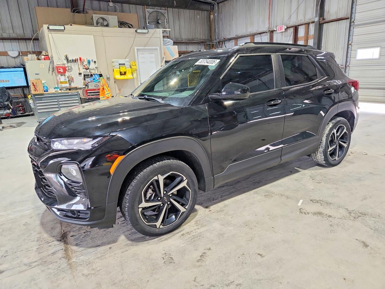 Salvage Chevrolet Trailblaze Image