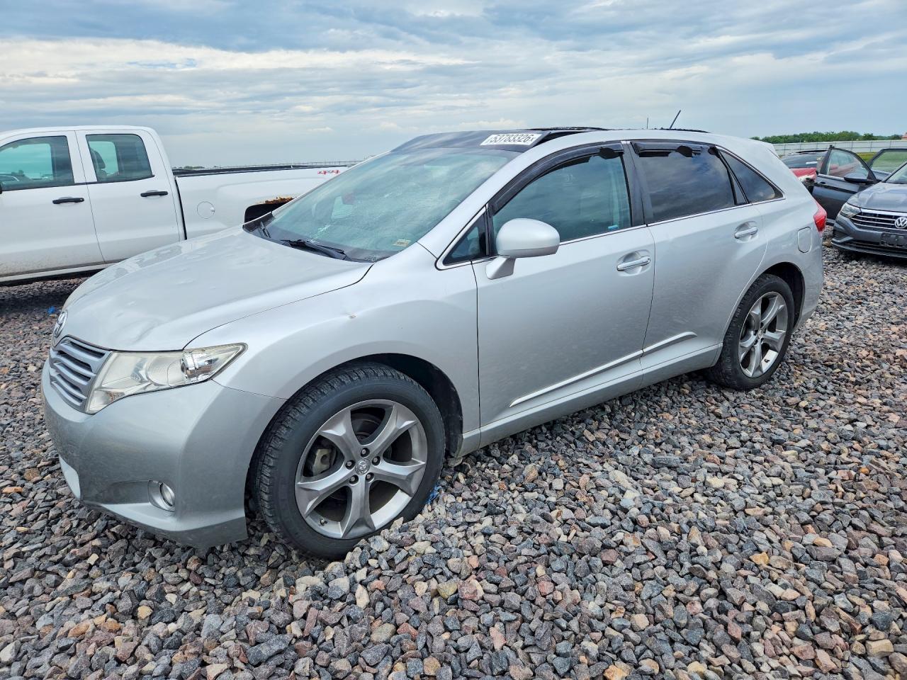 Salvage Toyota Venza Image