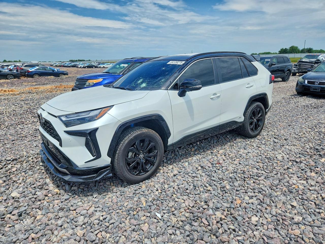Salvage Toyota RAV4 Image