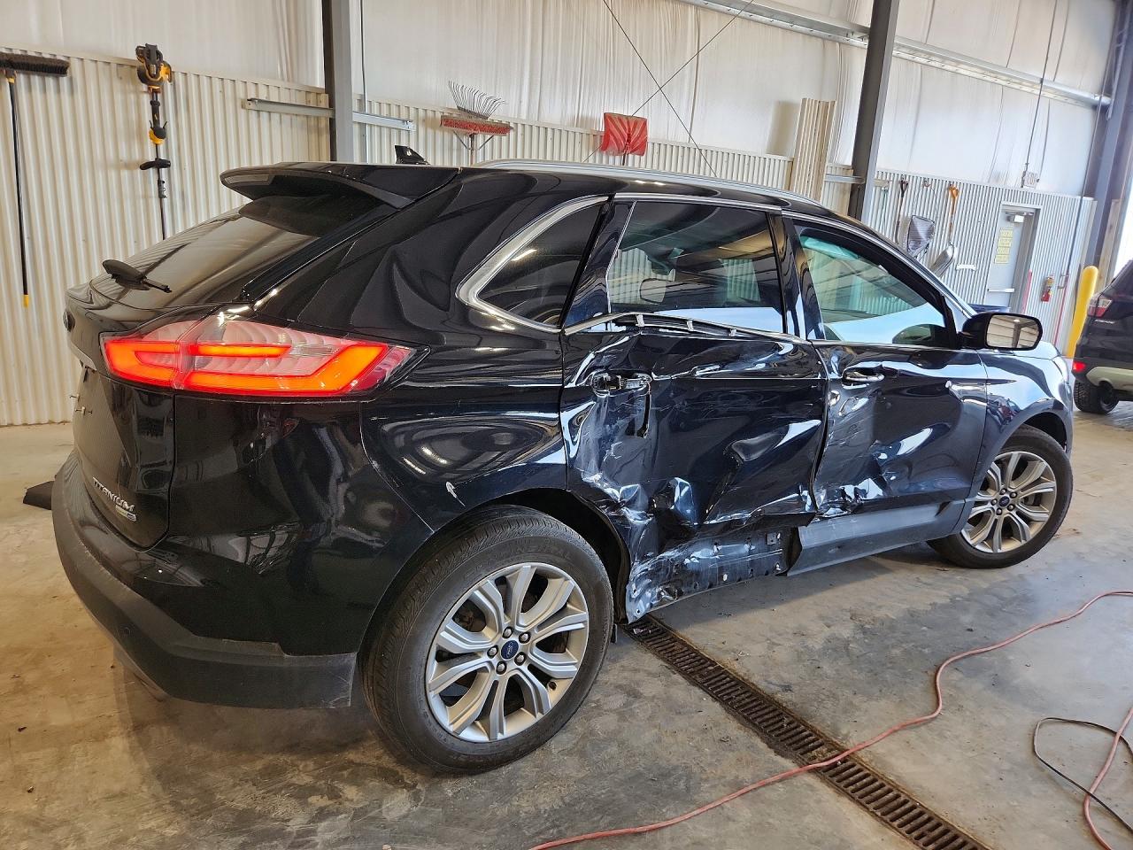 Ford Edge Titanium