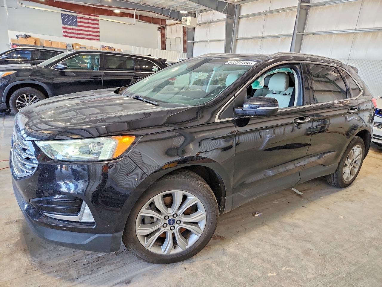 Salvage Ford Edge Image