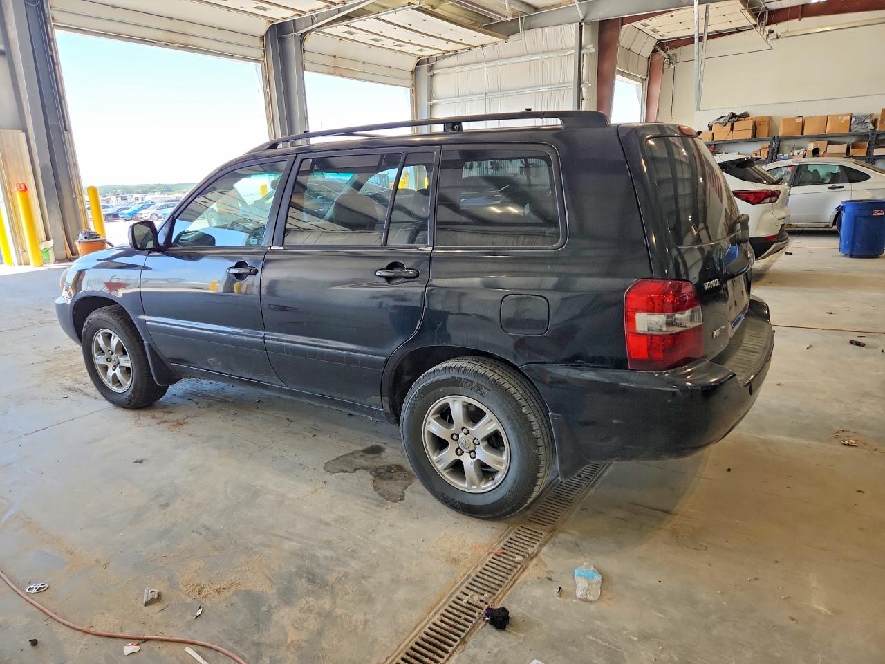 Toyota Highlander Sport