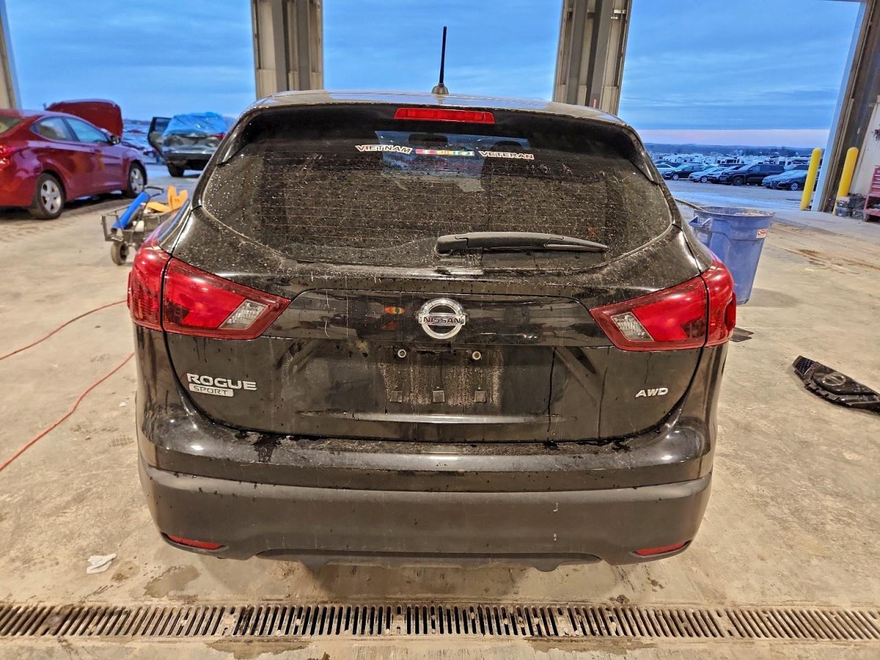 Nissan Rogue S
