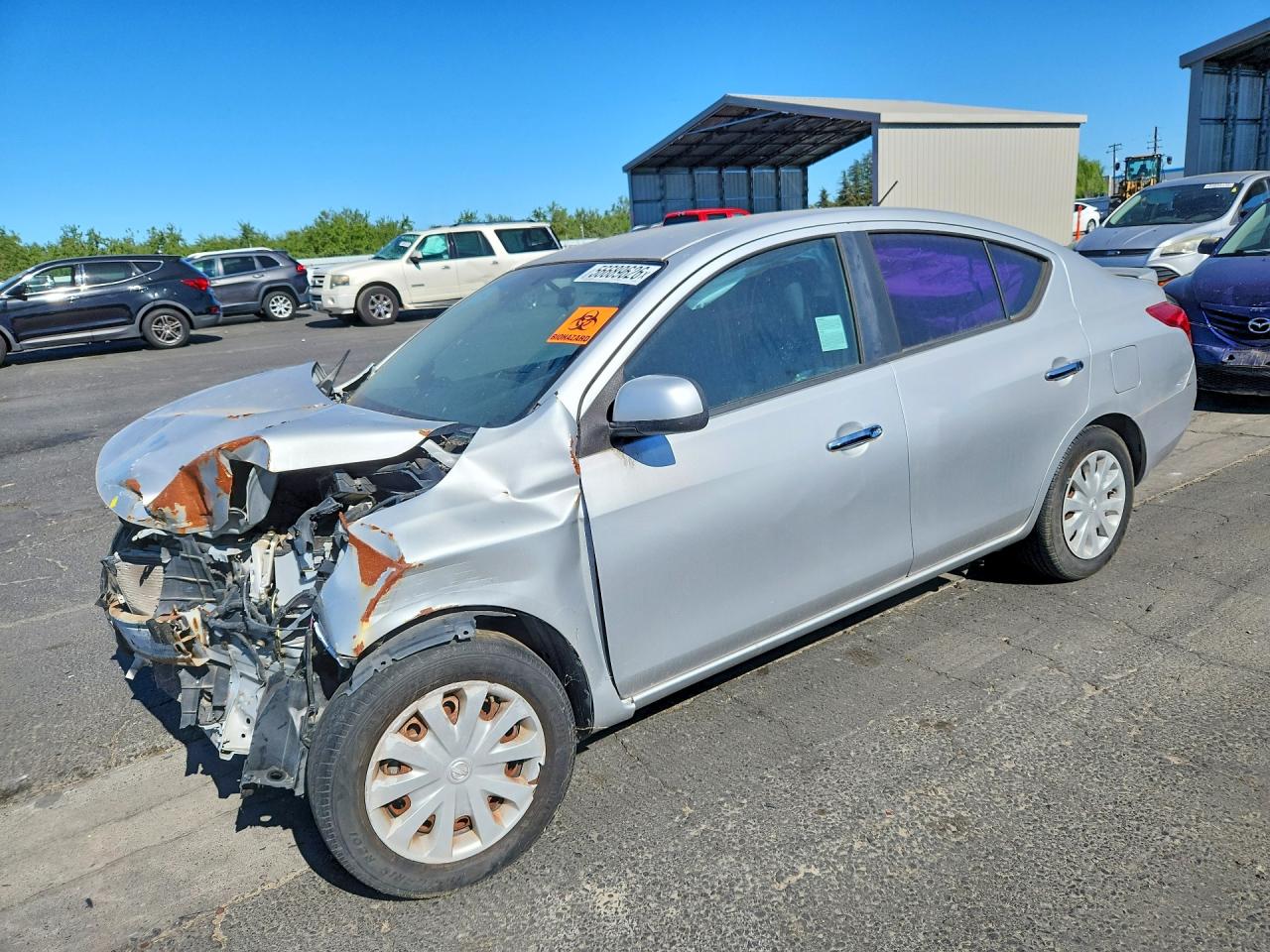 Salvage Nissan Versa Image