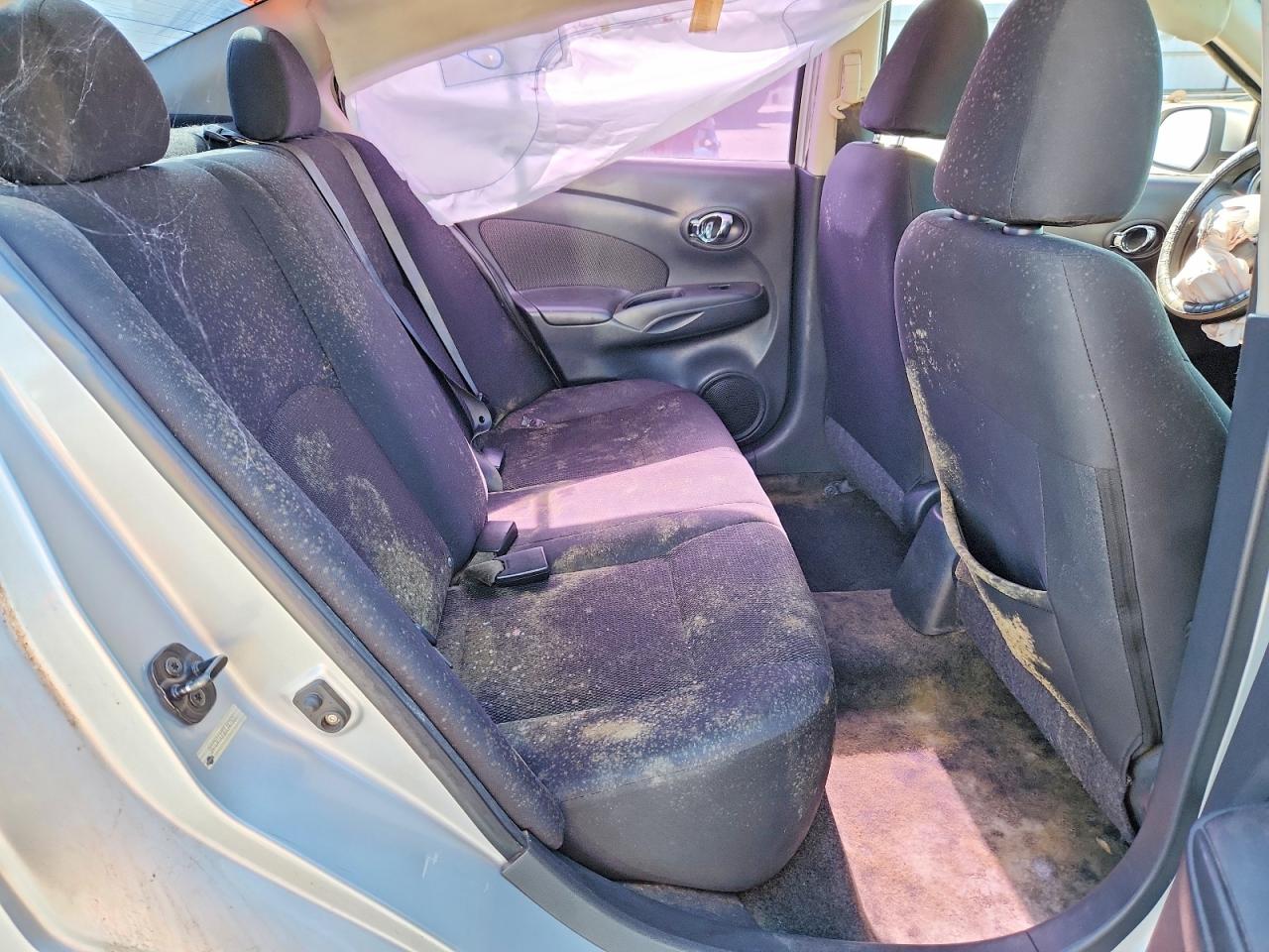 Nissan Versa 1.6 S