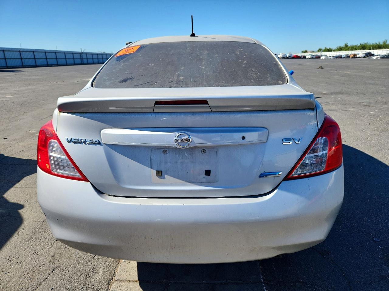 Nissan Versa 1.6 S