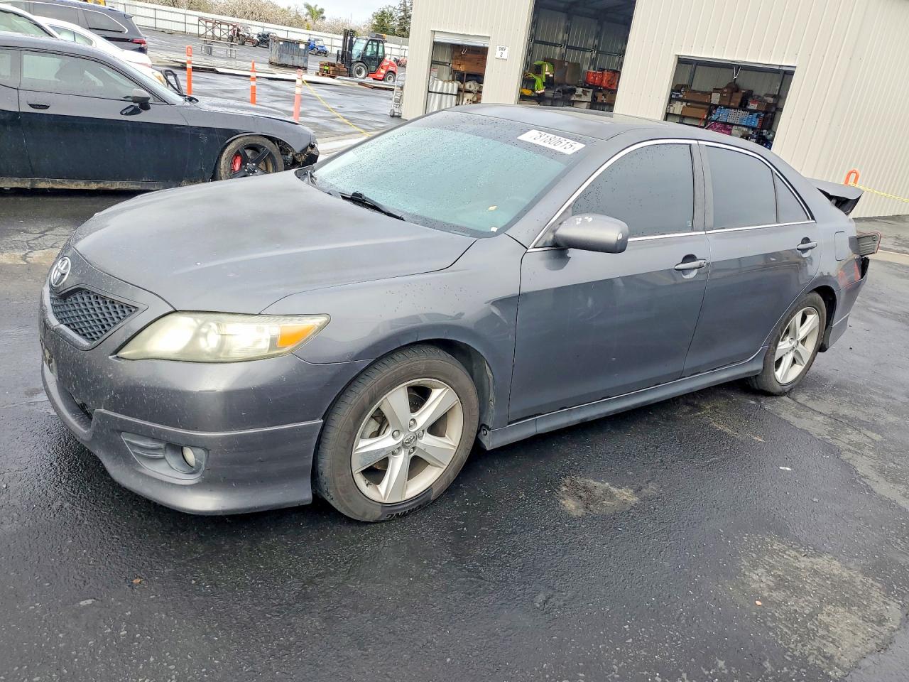 Salvage Toyota Camry Image