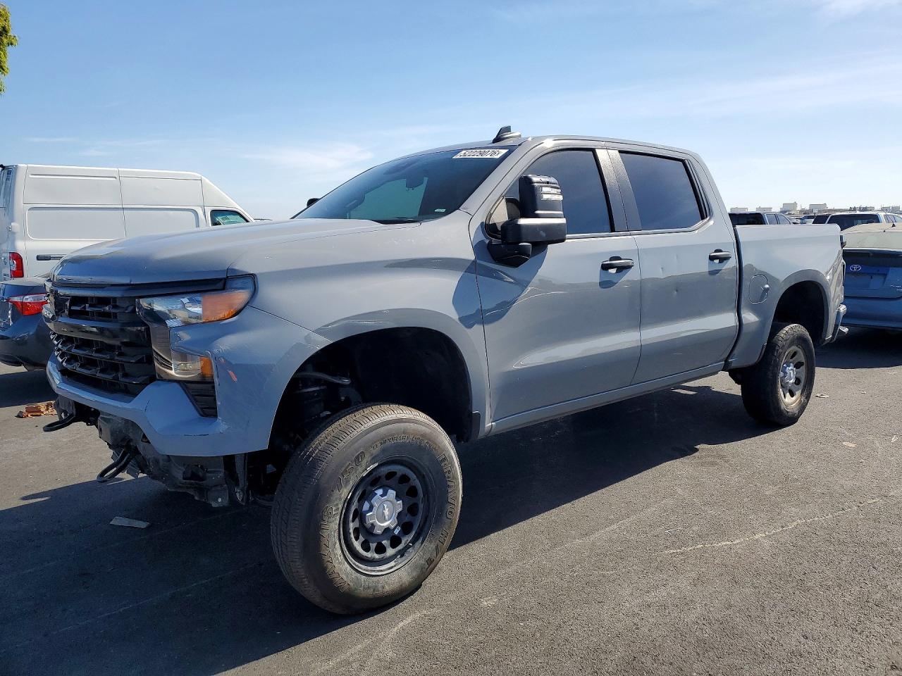 Salvage Chevrolet Silverado Image