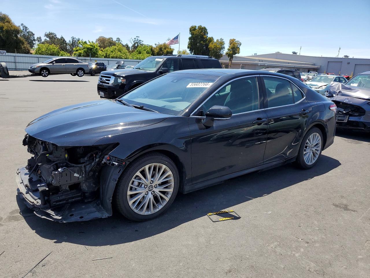Salvage Toyota Camry Image