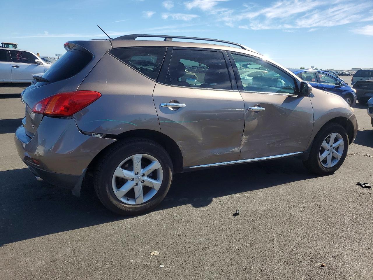 Nissan Murano S