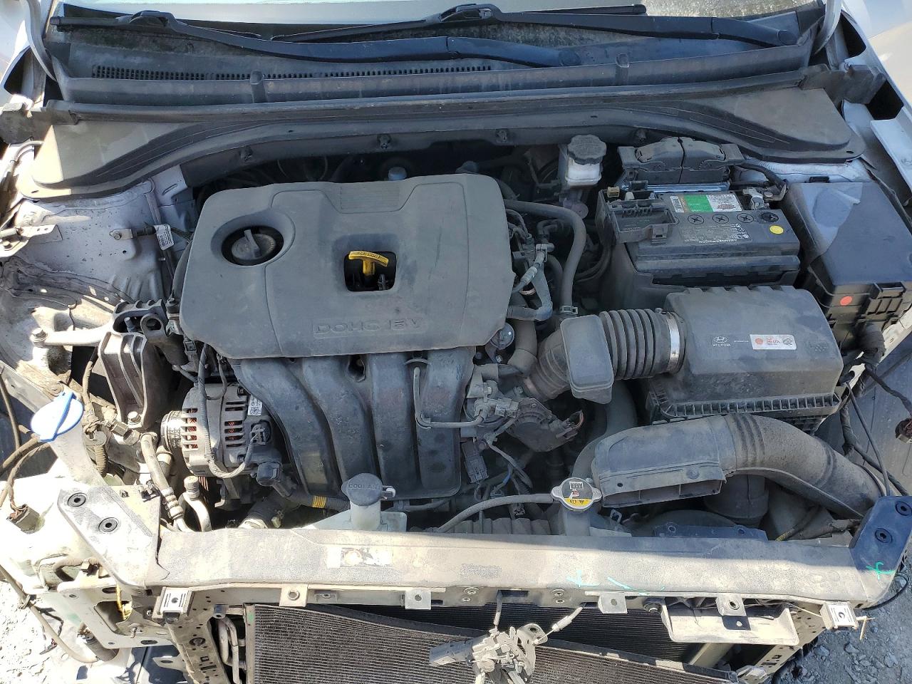 Hyundai ELANTRA Sel