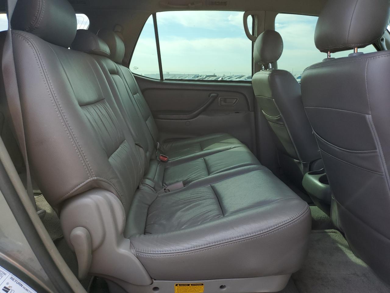Toyota Sequoia Sr5