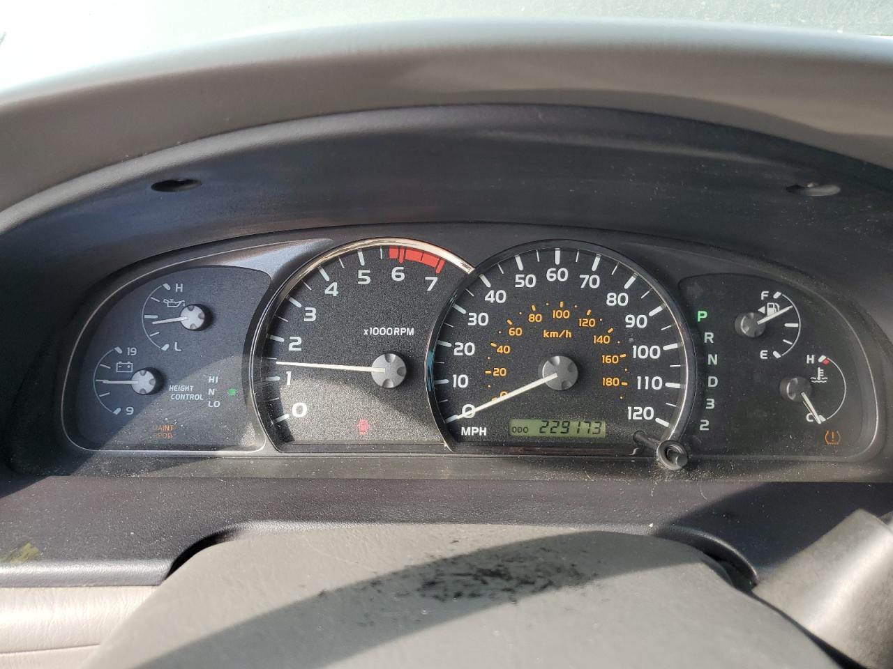 Toyota Sequoia Sr5