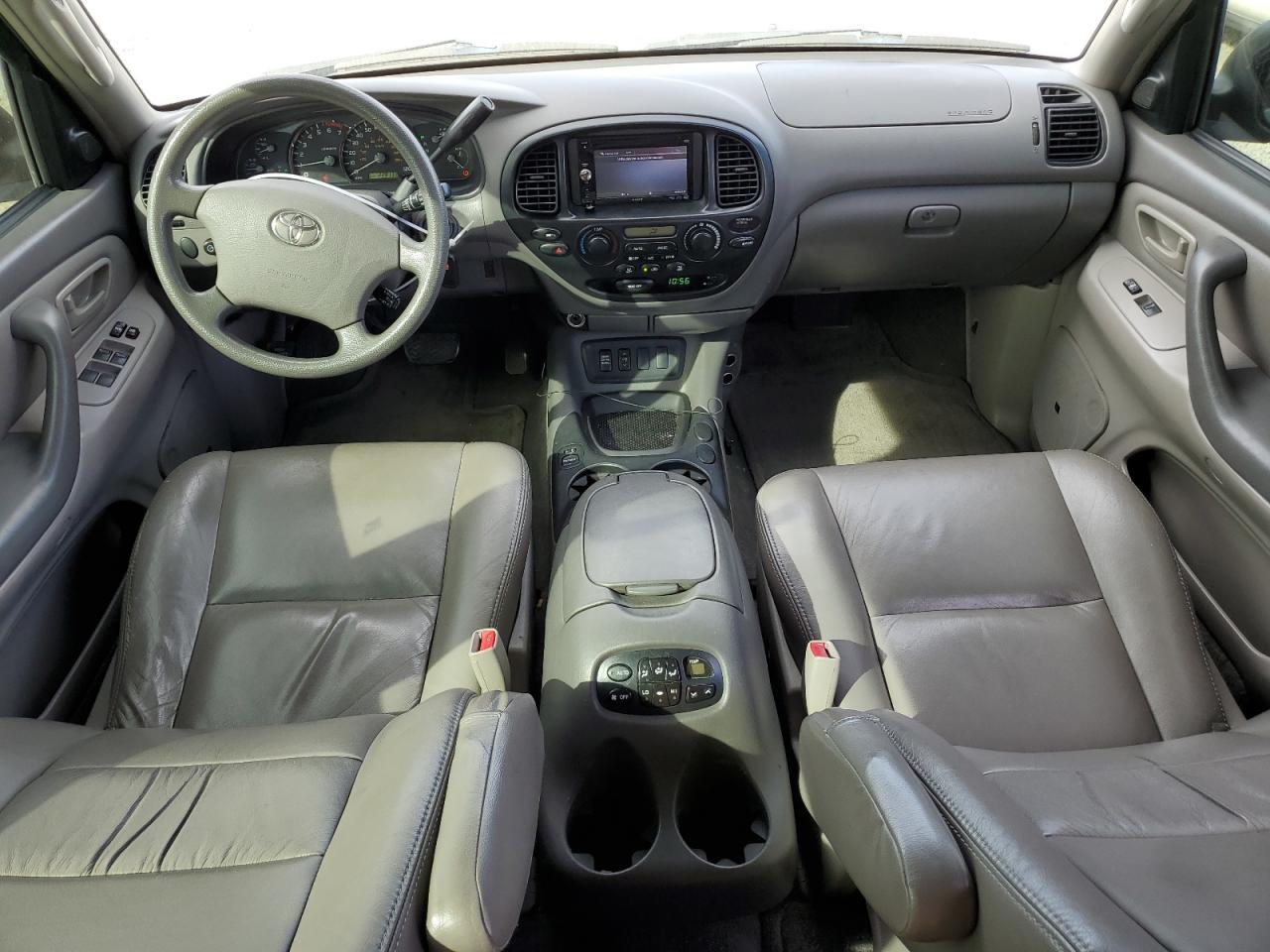 Toyota Sequoia Sr5