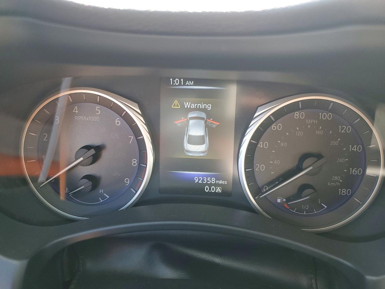 INFINITI Q50 Premium