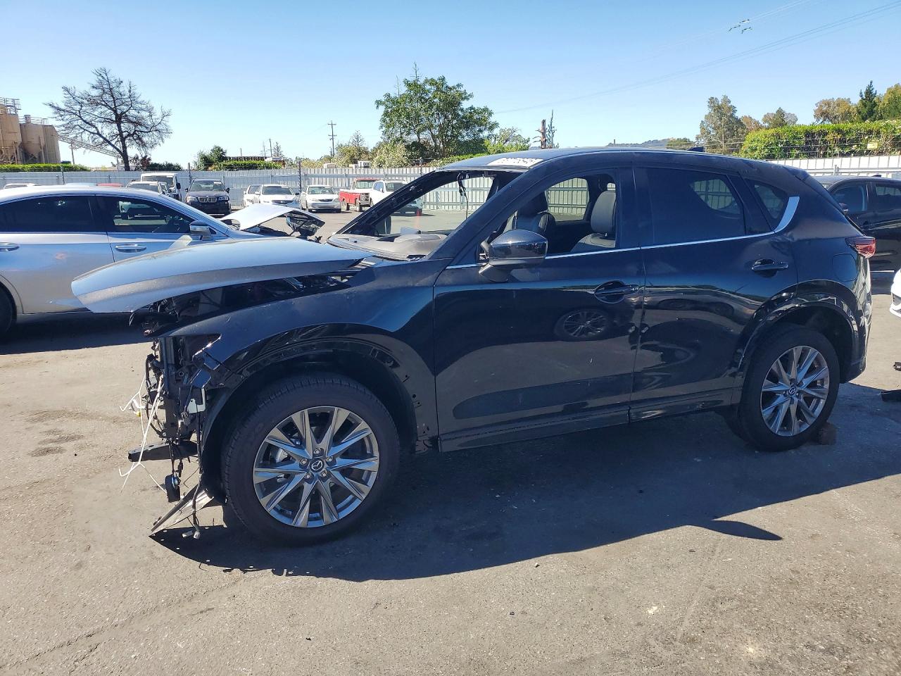 Salvage Mazda Cx Image