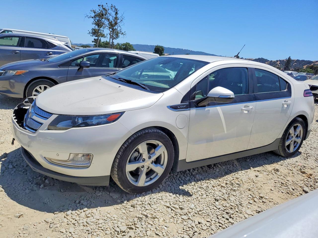Salvage Chevrolet Volt Image