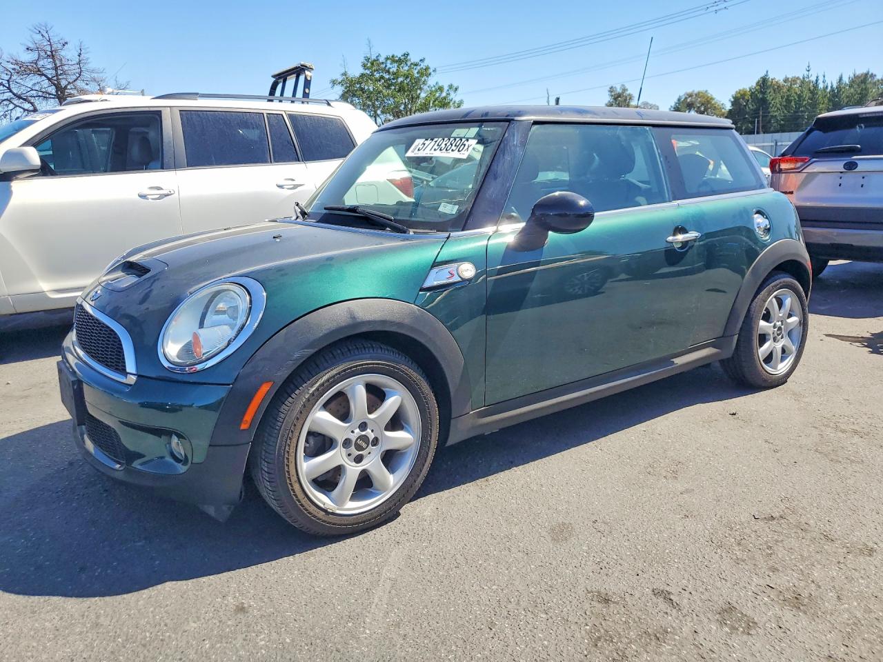 Salvage MINI Cooper Image