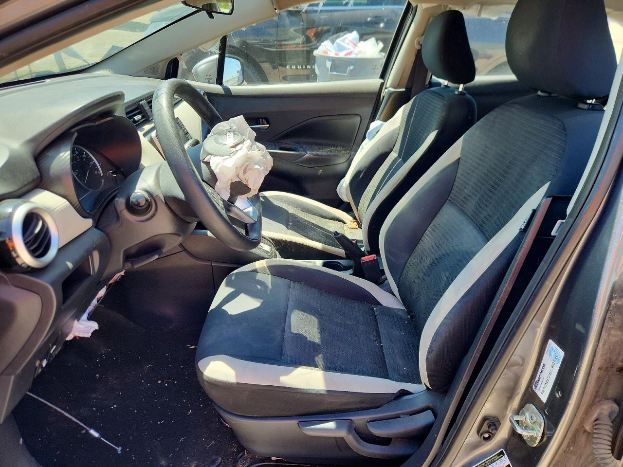 Nissan Versa Sv