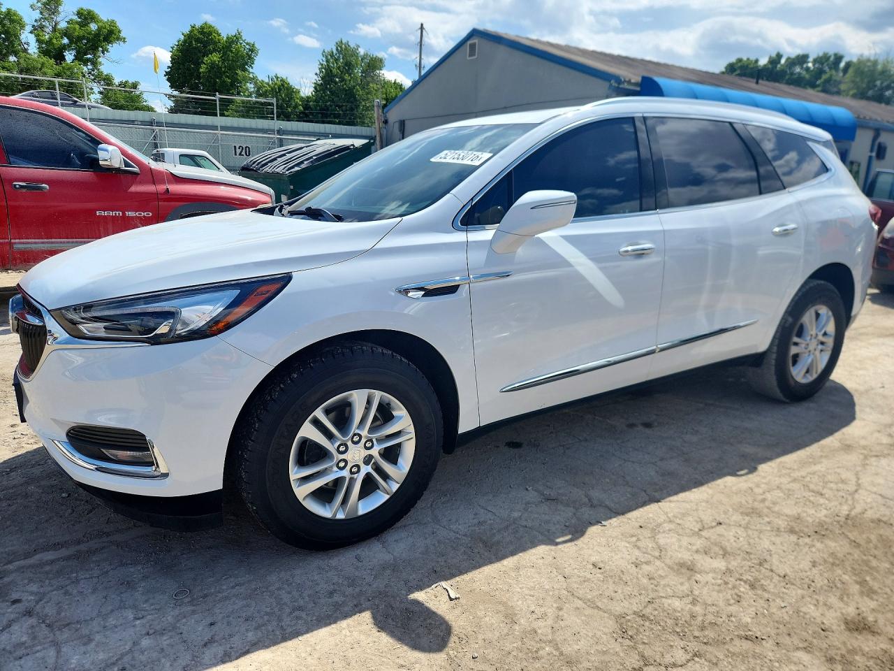 Salvage Buick Enclave Image