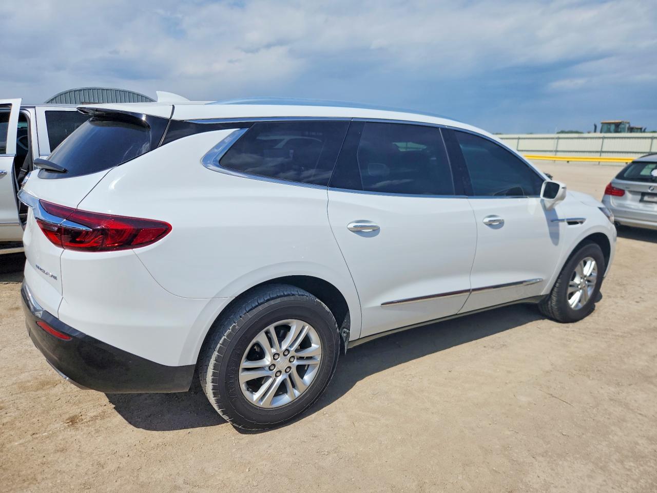 Buick Enclave Essence