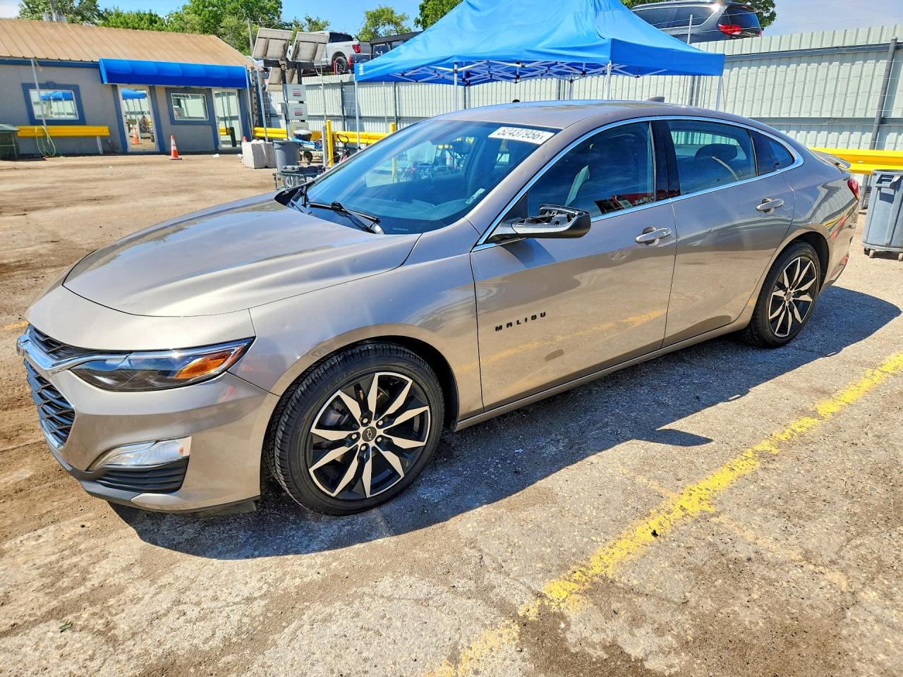 Salvage Chevrolet Malibu Image