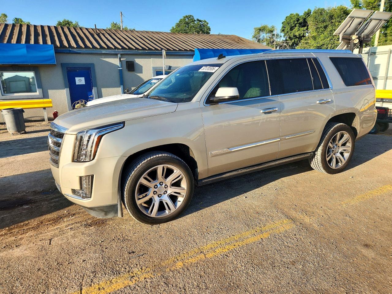 Salvage Cadillac Escalade Image