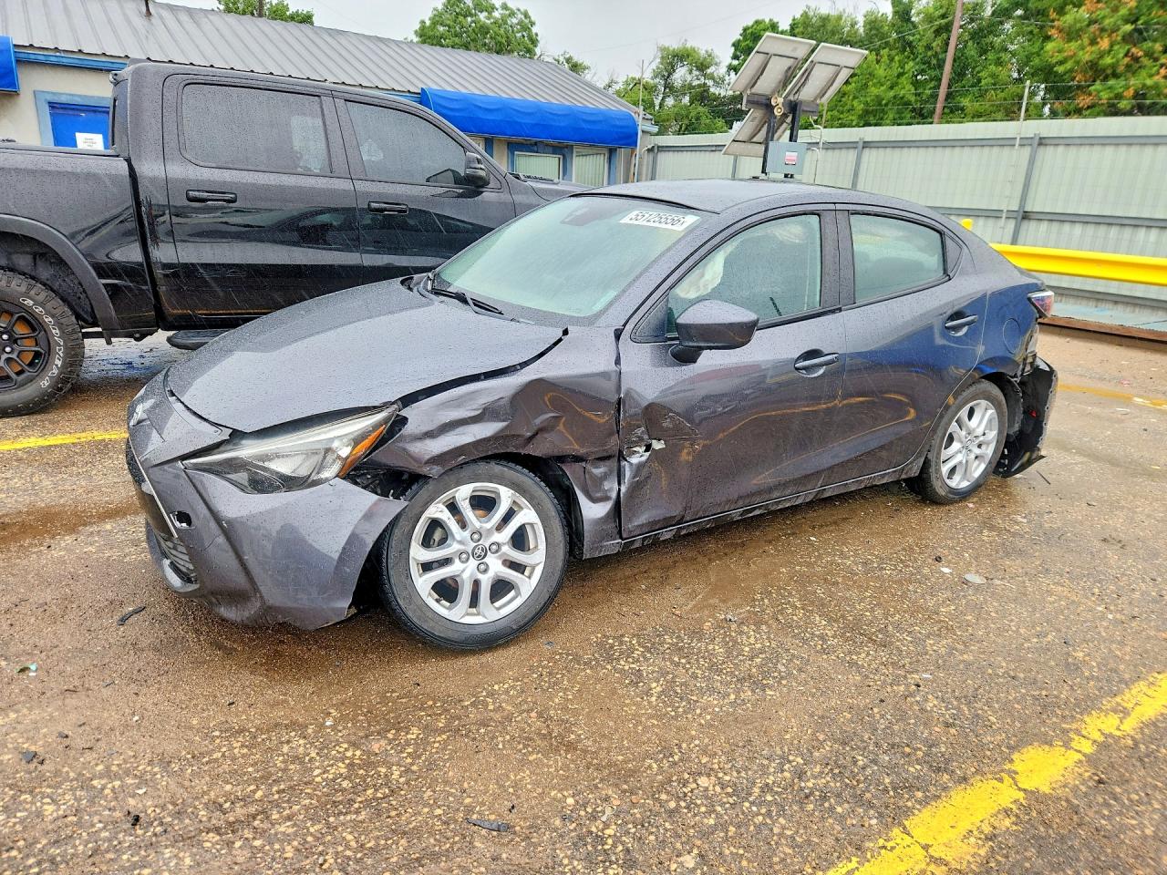 Salvage Toyota Yaris Image